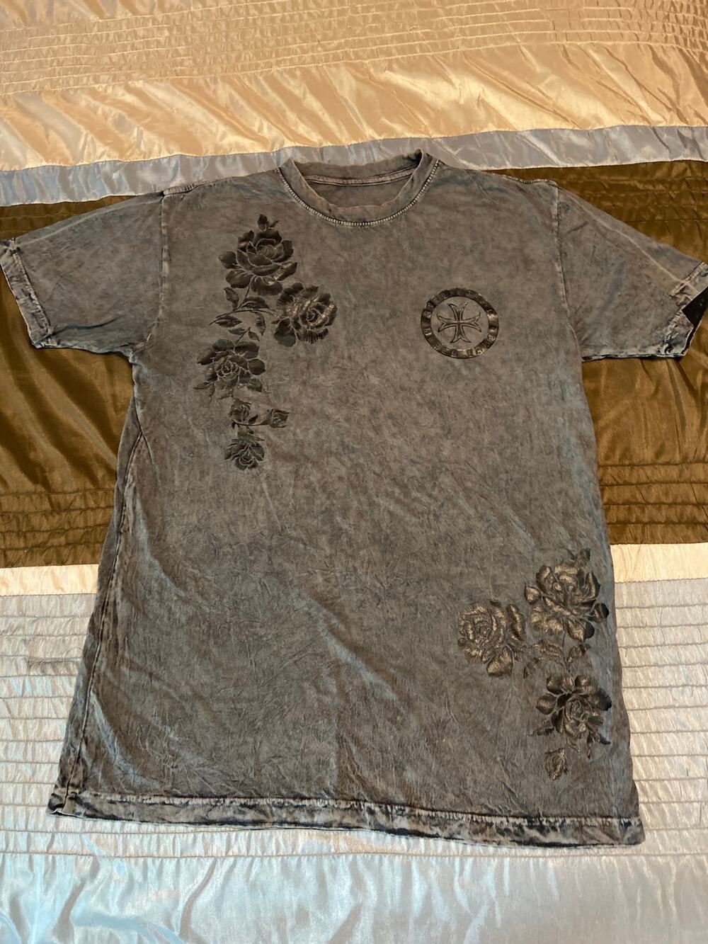 Affliction black rose reversible Men's shirt Size Large L